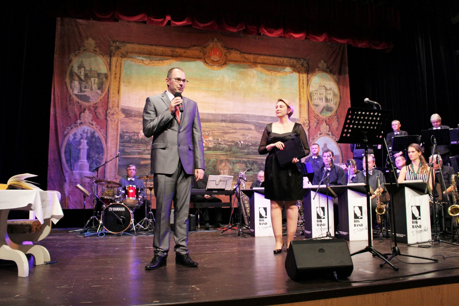 Miroslava Kameníková a starosta Jan Jarolím
